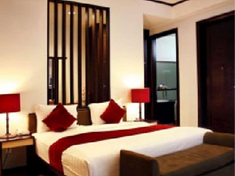 Rumah Nenek Hotel And Restaurant Padang  Esterno foto